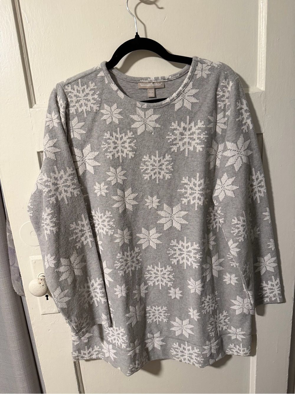 Woman Within Gray White Snowflake Print Fleece Crewneck Tunic Sweater Plus 14-16